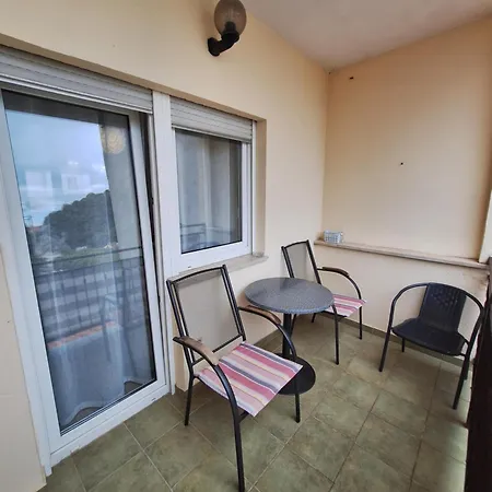 Apartment Lisicina Omis